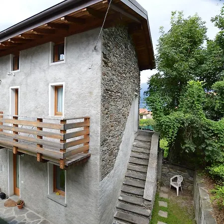 Casa Vacanza Rustico Lombardo Nyaraló Colico