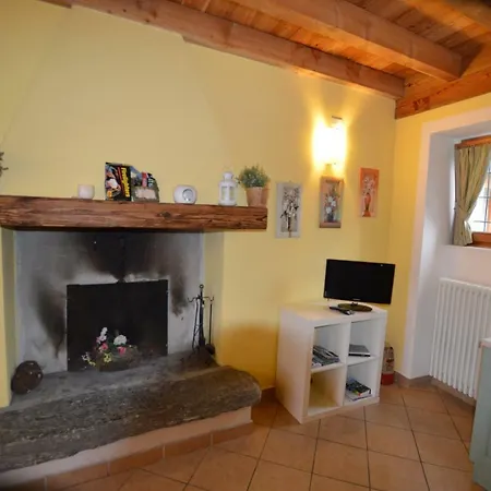 Nyaraló Casa Vacanza Rustico Lombardo *
